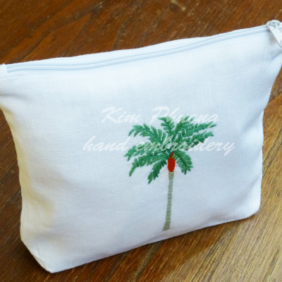 Túi mỹ phẩm thêu tay - Cọ cổ đỏ