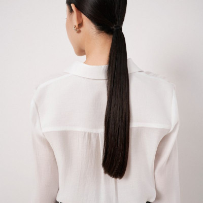 Áo sơ mi cổ đức bản to Naomi thiết kế cao cấp WHITE CHIC