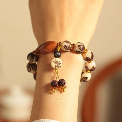 VÒNG TAY , CHUỖI HẠT BỒ ĐỀ ĐẠI KIM TIỀN BẠCH NGỌC KHẮC HOA SEN TÀI LỘC