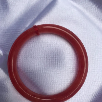 VÒNG TAY ĐÁ CẨM THẠCH ĐỎ ĐẸP NỮ NI53 NÈ DÀNH CHO CHỊ EM TỪ 50KG ĐẾN 57KG Ạ