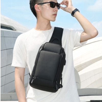 Túi đeo chéo nam cao cấp phong cách mới