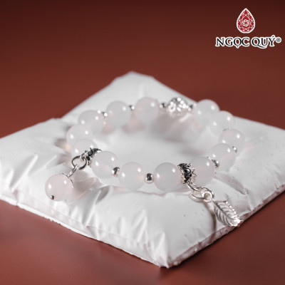 Vòng tay đá mã não trắng mix charm bạc hạt 8mm mệnh thủy kim - Ngọc Quý Gemstones