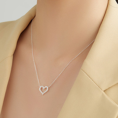 Dây chuyền vòng cổ trái tim nữ thanh mảnh