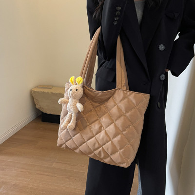 Túi xách nữ công sở dáng ngang cao cấp BEE GEE TN1133