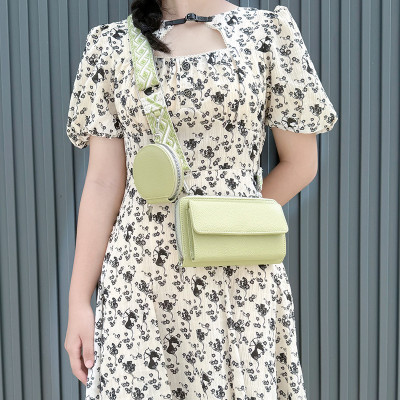 Túi đeo chéo nữ phong cách dễ thương – BEE GEE DCNU1057