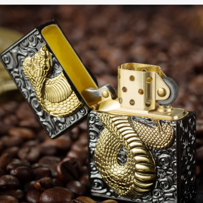 Vỏ Hột Quẹt Bật Lửa Xăng Đá Zorro Z91272 Hình Rắn 3D Đẹp Độc Lạ - Dùng Xăng Bấc Đá Cao Cấp