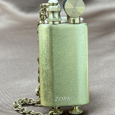 Vỏ Hột Quẹt Bật Lửa Xăng Đá Zorro Z770 Thiết Kế Độc Lạ