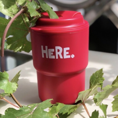 Combo 2 cốc uống nước kèm nắp xoay có lỗ cắm ống hút  320ml