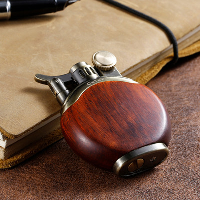 Vỏ Hột Quẹt Bật Lửa Xăng Đá Chief CF-213 Thiết Kế Độc Lạ Nhiều Màu - Dùng Xăng Bấc Đá Cao Cấp