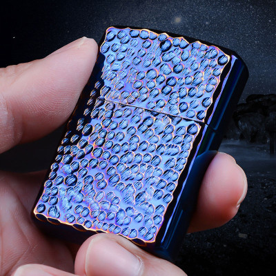 Hột Quẹt Bật Lửa Xăng Đá Chief CF1352L Họa Tiết Dung Nham Núi Lửa Cực Đẹp, Giữ Xăng Kín, Chắn Gió Tốt - Màu Xanh