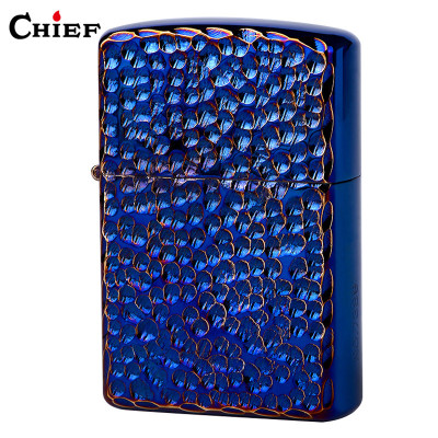 Hột Quẹt Bật Lửa Xăng Đá Chief CF1352L Họa Tiết Dung Nham Núi Lửa Cực Đẹp, Giữ Xăng Kín, Chắn Gió Tốt - Màu Xanh