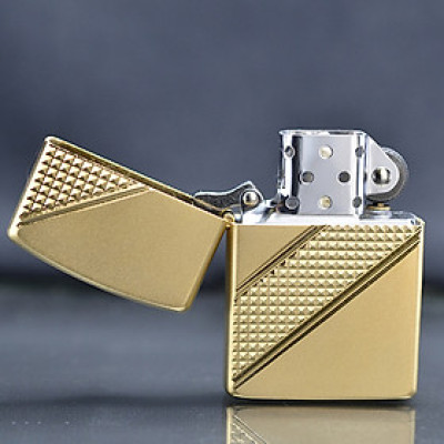 Vỏ Hột Quẹt Bật Lửa xăng đá Zorron Z92006A họa tiết chéo màu vàng