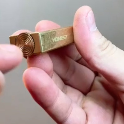 Vỏ Hột Quẹt Bật Lửa xăng đá Honest BCZ-4552 nhiều họa tiết hoa văn đẹp độc lạ- dùng xăng bấc đá cao cấp