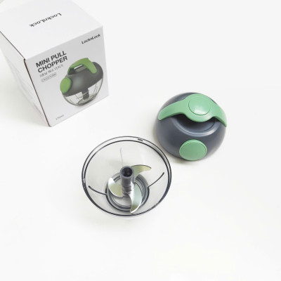 Dụng Cụ Băm Nhỏ Rau Củ Quả, Xay Tỏi Ớt Mini LocknLock CKS327GRN (hàng chính hãng)