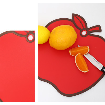 Thớt nhựa kháng khuẩn Lock&Lock CSC551 - Hình quả táo