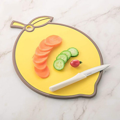 Thớt Nhựa Kháng Khuẩn Lock&Lock Anti-Bacterial - Hàng Chính Hãng, Bề Mặt Chống Trượt, Viền Silicon, Hình Dáng Ngộ Nghĩnh