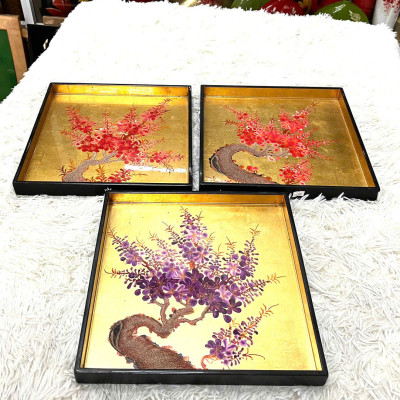 Khay sơn mài - Mã KV19 size 30x30x3cm nên dát vàng vẽ hoa đào đẹp mắt, sang trọng, quà tặng ý nghĩa