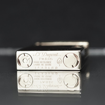 Vỏ Hột Quẹt Bật Lửa Upon Gas Đá D213T Họa Tiết Sơn Mài Kim Tuyến In logo Đẹp Độc Lạ - Dùng Gas Đá Cao Cấp