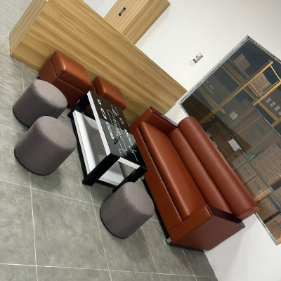 Bộ sofa văn phòng đơn giản Tundo 1m8 và 2 đôn. Tặng bàn kính 