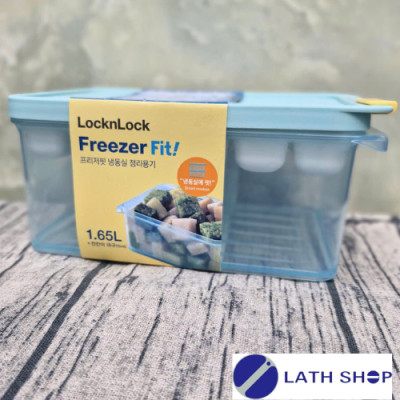 Hộp Bảo Quản Thực Phẩm, Trữ Đông LocknLock HFL104D18 Kèm Khay Đá 18 Viên Sản Xuất Hàn Quốc -1.65L