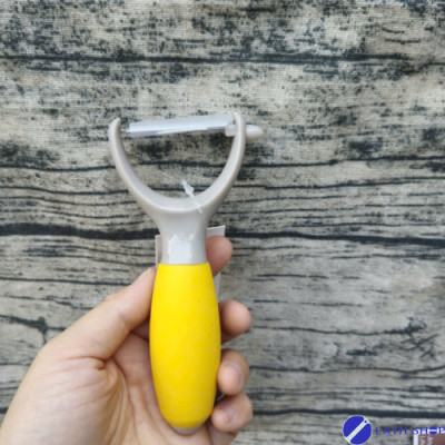 Dao Bào Kiểu Chữ Y Lock&Lock LOL123 - Màu Ngẫu Nhiên