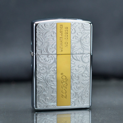 Vỏ Hột Quẹt Bật Lửa Xăng Đá Zorro Z92014 Họa Tiết Hoa Văn Khắc Logo sang trọng - Dùng Xăng Bấc Đá