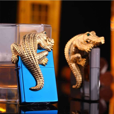 Vỏ Hột Quẹt Bật Lửa Chief Xăng Đá CF1036L Ốp Nổi Hình Con Cá Cao Cấp Đẹp Độc Lạ - Dùng Xăng Bấc Đá