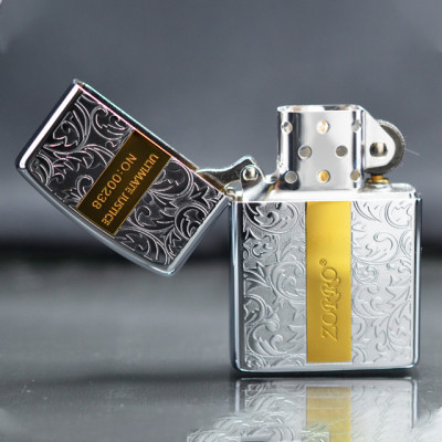 Vỏ Hột Quẹt Bật Lửa Xăng Đá Zorro Z92014 Họa Tiết Hoa Văn Khắc Logo sang trọng - Dùng Xăng Bấc Đá