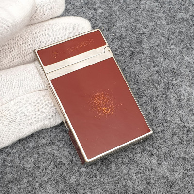 Vỏ Hột Quẹt Bật Lửa Upon D19T Họa Tiết Nền Đỏ Kim Tuyến Cạnh Viền Bạc - Dùng Ga Đá Cao Cấp