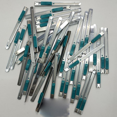 DAO RỌC GIẤY 135MM TOTAL THT5110906 - HÀNG CHÍNH HÃNG