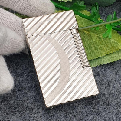 Vỏ Hột Quẹt Bật Lửa Upon D150T Họa Tiết Kẻ Chéo Chữ D Sang Trọng - Dùng Gas Đá Cao Cấp