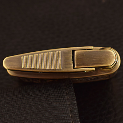 Vỏ Hột Quẹt Bật Lửa Xăng Đá Jobon ZB-658 Họa Tiết Hoa Văn Cổ Điển Kiểu Dáng Cò Mổ Xưa Cũ