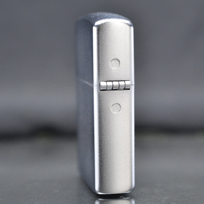 Vỏ Hột Quẹt Bật Lửa Xăng Đá Zorro Z92006B Họa Tiết Chéo - Dùng Xăng Bấc Đá Cao Cấp