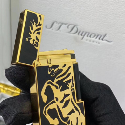 Vỏ Hột Quẹt Bật Lửa Upon Gas Đá D204V Họa Tiết Sơn Mài Ngựa Bản Giới Hạn Màu Vàng - Dùng Gas Đá Cao Cấp