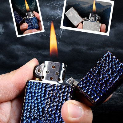 Hột Quẹt Bật Lửa Xăng Đá Chief CF1352L Họa Tiết Dung Nham Núi Lửa Cực Đẹp, Giữ Xăng Kín, Chắn Gió Tốt - Màu Xanh