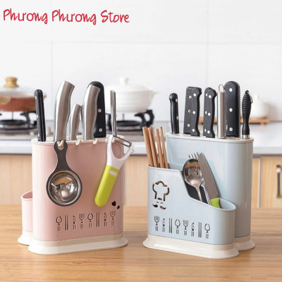 Ống Đựng Đũa Thìa Có Móc Treo Kèm Khay Cắm Dao Kéo Nhựa VN ( giao màu ngẫu nhiên ) - Tặng 1 móc dán tường to