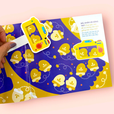 Sách - Úm Ba La! Máy ảnh mở ra! RÈN TRÍ NÃO - LUYỆN TẠP TRUNG - Nhanh trí - Sách tương tác - Dành cho trẻ 3+