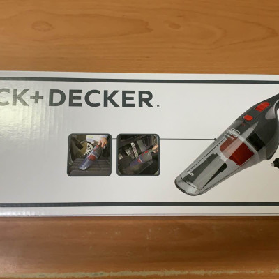 Máy hút bụi dành cho xe hơi 12V Black&Decker NV1200AV- Hàng chính hãng