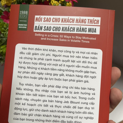 NÓI SAO CHO KHÁNH HÀNH THÍCH-  BÁN SAO CHO KHÁCH HÀNG MUA – Jeb Blount – Trương Tuấn dịch - 1980 books  - NXB ĐH Kinh Tế Quốc Dân