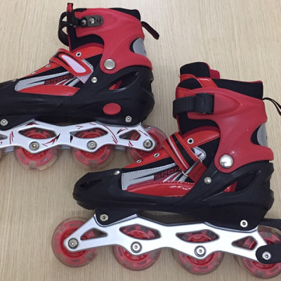 Giày Trượt Patin MacBuy Gắn Đinh Phát Sáng Cao Cấp (Size L) 