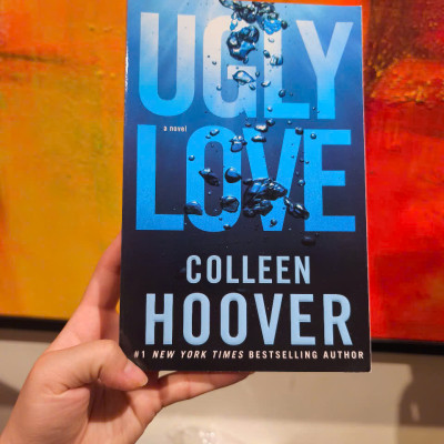 Sách - Ugly Love by Colleen Hoover - Romance / Fiction In English