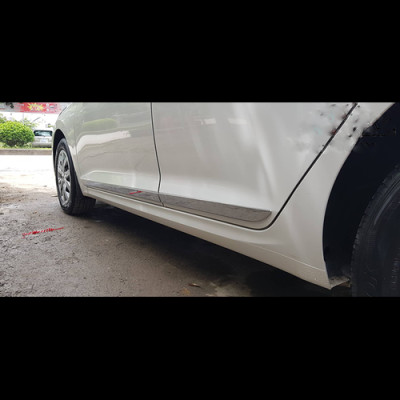 Bộ 4 miếng nẹp sườn HUYNDAI ACCENT 2008-2021 mẫu nhựa mạ crom cao cấp chuẩn phom