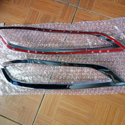 Bộ ốp viền đèn gầm sau dành cho  xe Toyota Vios 2018 - 2020