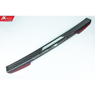 Bậc cốp nhựa dành cho INNOVA 2017-2019