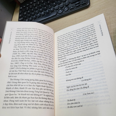 Hoàng Cầm 100 bài - Bìa mềm 