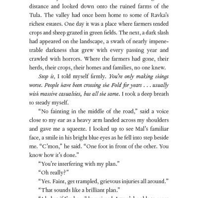 Shadow And Bone Book 1: A Netflix Original Series