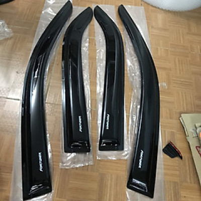 Bộ vè mưa đen Thái cao cấp dành cho xe Toyota Fortuner đời 2013 - 2015