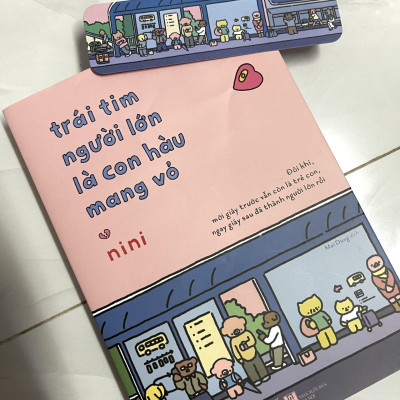 Sách - Trái tim người lớn là con hàu mang vỏ (Nhã Nam HCM)