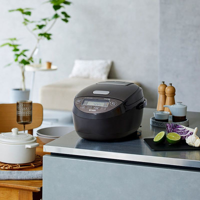 Nồi Cơm Điện Tử Cao Tần Áp Suất Tiger 5 Trong 1 JPK-W18W [1.8L] - Hàng Chính Hãng