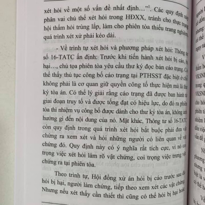 Thủ tục tranh tụng tại phiên toà hình sự sơ thẩm (tái bản lần thứ nhất)